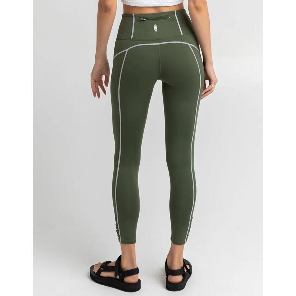 Free People Movement You're A Peach Leggings in Moss - Picture 3 of 12